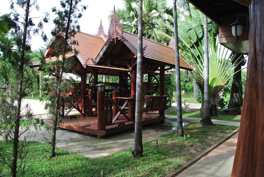 Siam River Resort Чайяпхум Экстерьер фото